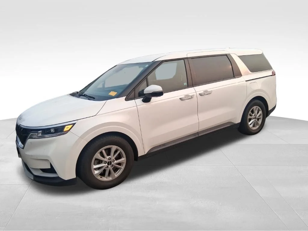 Used 2022 White Kia LXS image 15