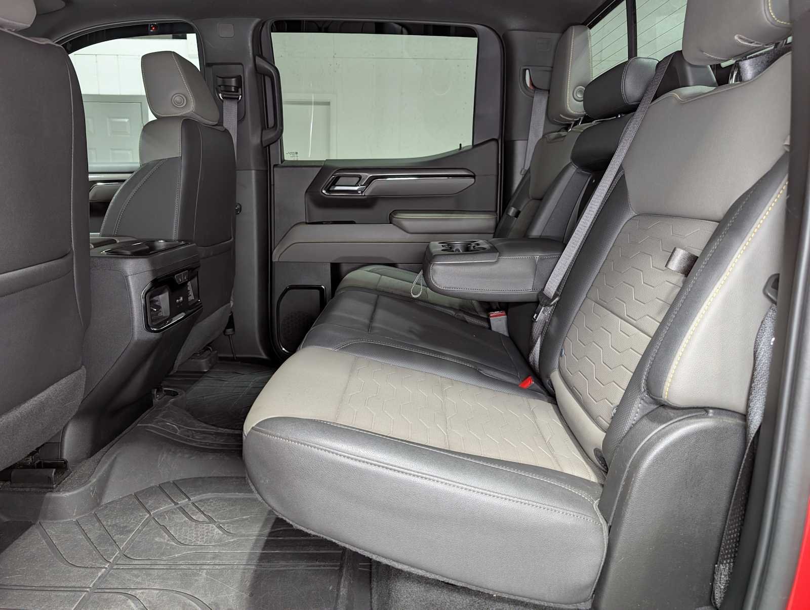 2023 Chevrolet Silverado 1500 ZR2 - Photo 24