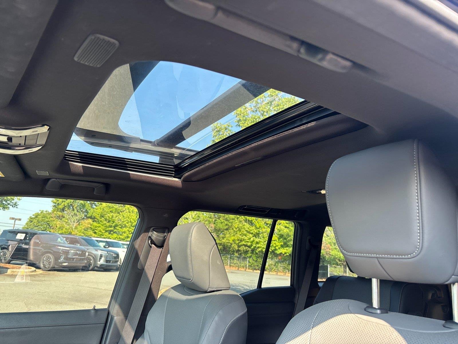 Used 2024 Nightfall Mica Lexus Premium+ image 30