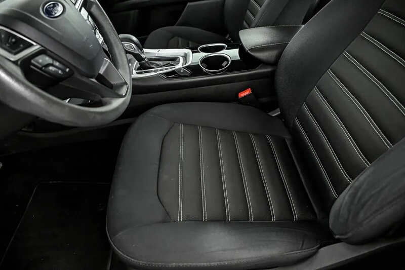 Used 2013 Sterling Gray Metallic Ford SE image 15
