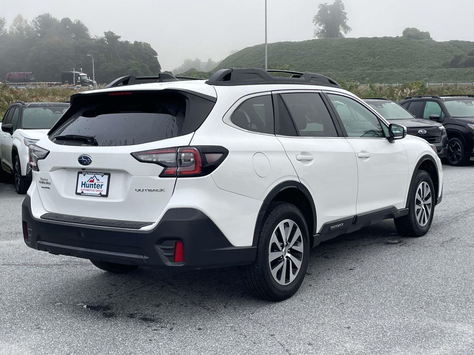 Used 2022 Crystal White Pearl Subaru Premium image 27