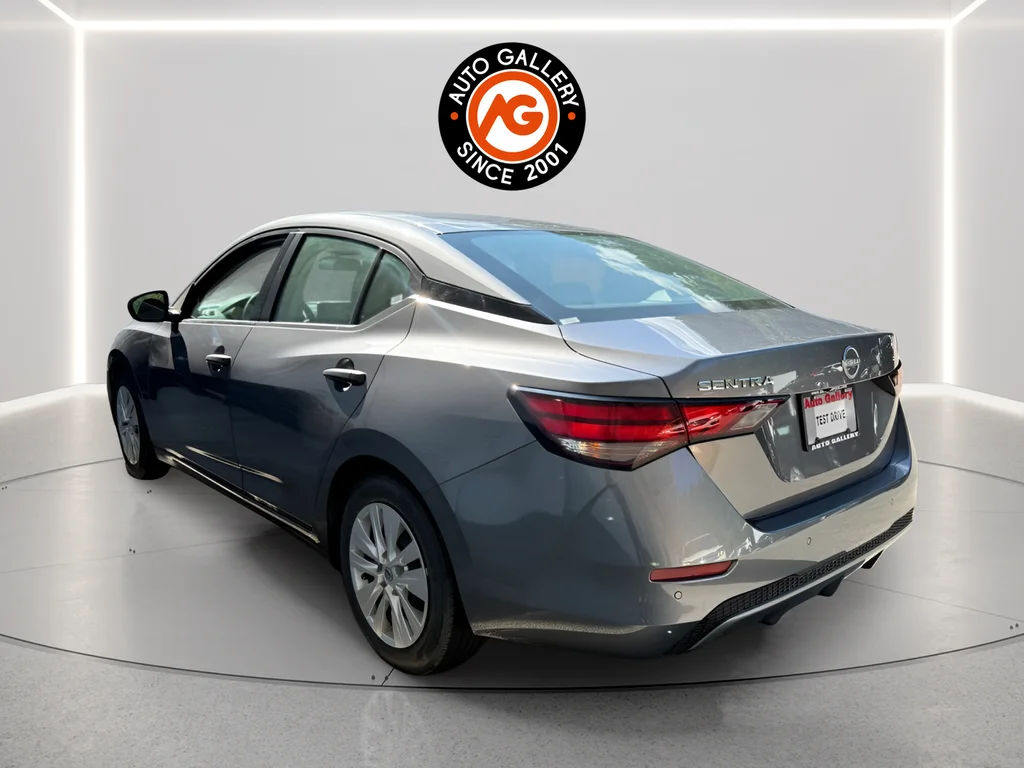 Used 2024 Gray Nissan S image 6