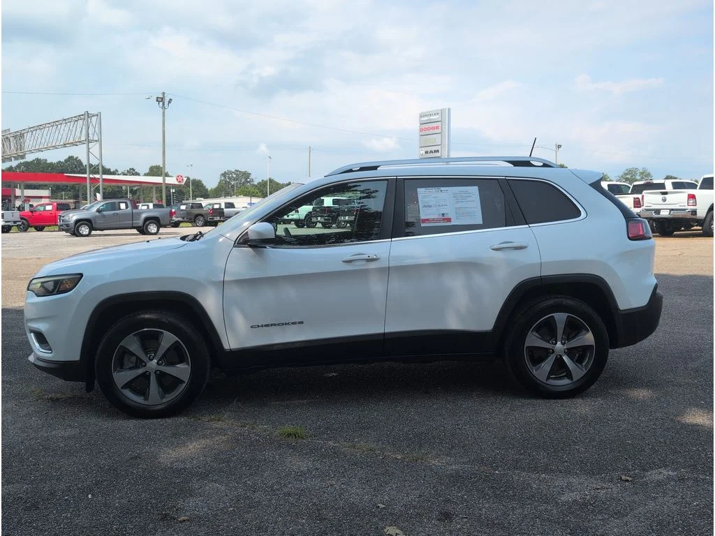 Used 2019 WHITE Jeep 4d SUV 4WD Limited 3.2L image 2
