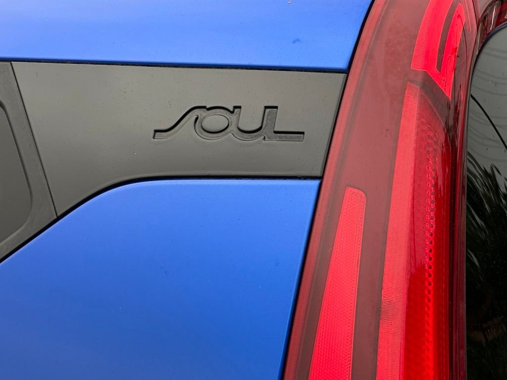 Used 2020 Blue Kia GT-Line image 14