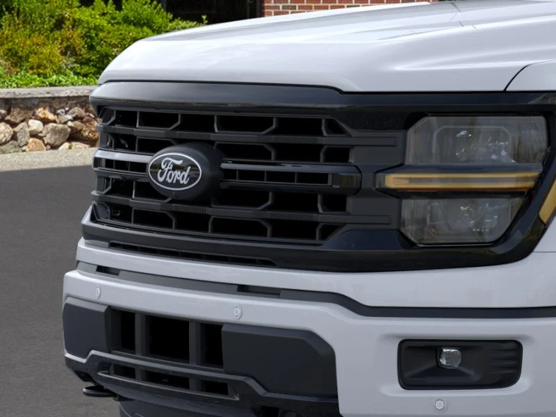 New 2026 Oxford White Ford XLT image 46
