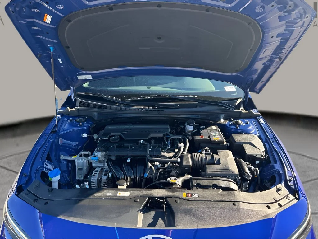 Used 2025 Blue Hyundai SEL Sport image 25