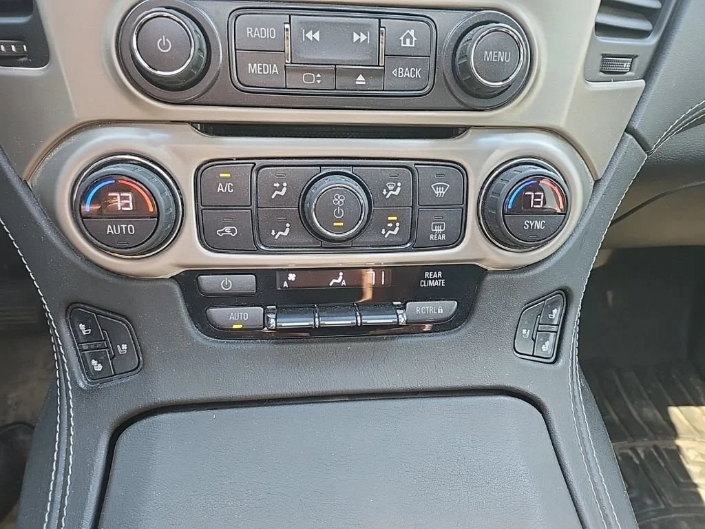 Used 2018 Onyx Black GMC Denali image 17
