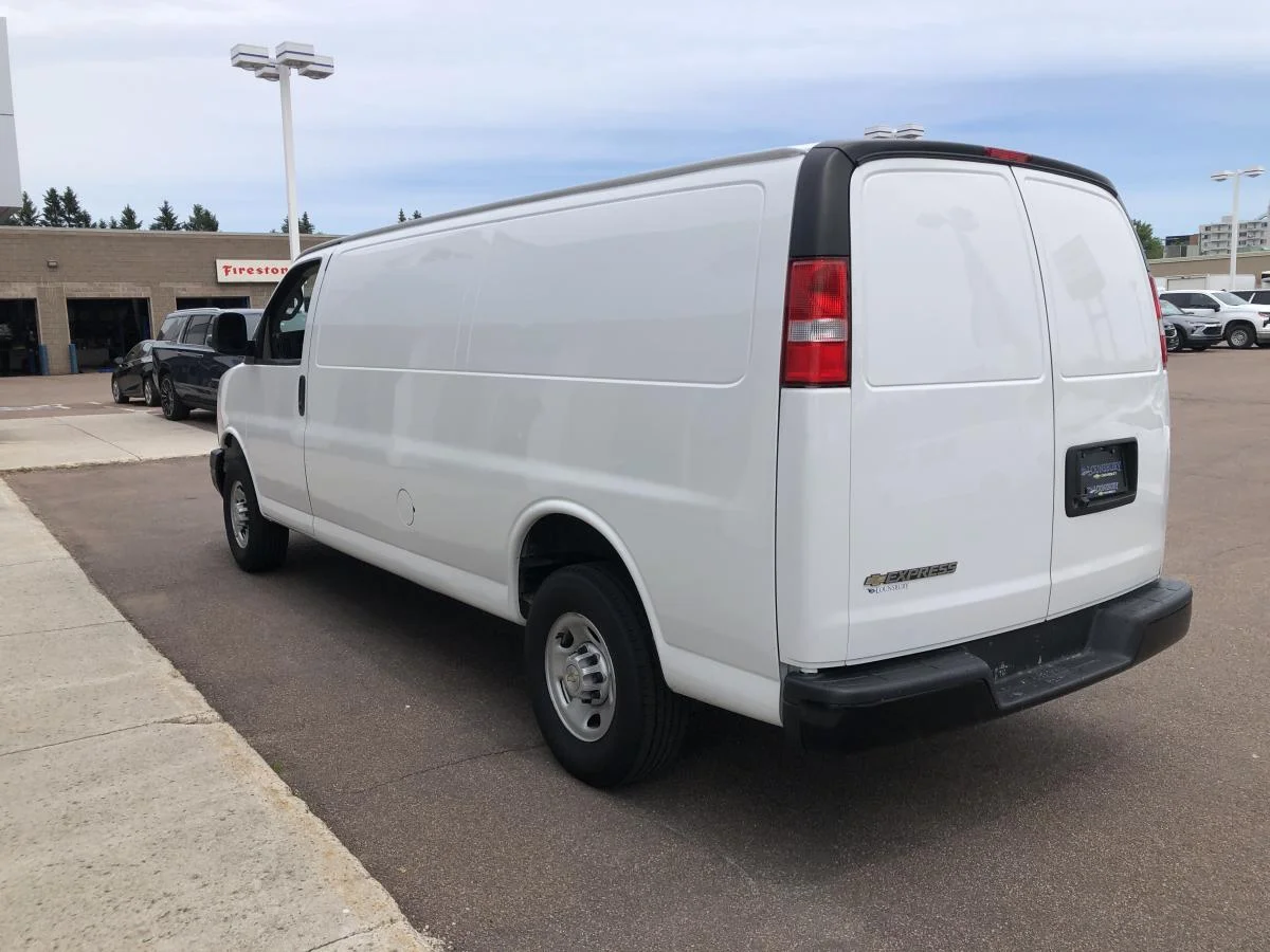 Used 2024 White Chevrolet Rwd 2500 155 image 4