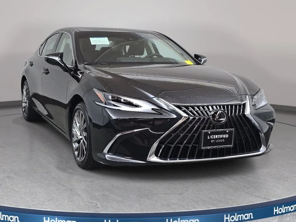 Certified Used 2025 Black Lexus 300h Luxury image 3