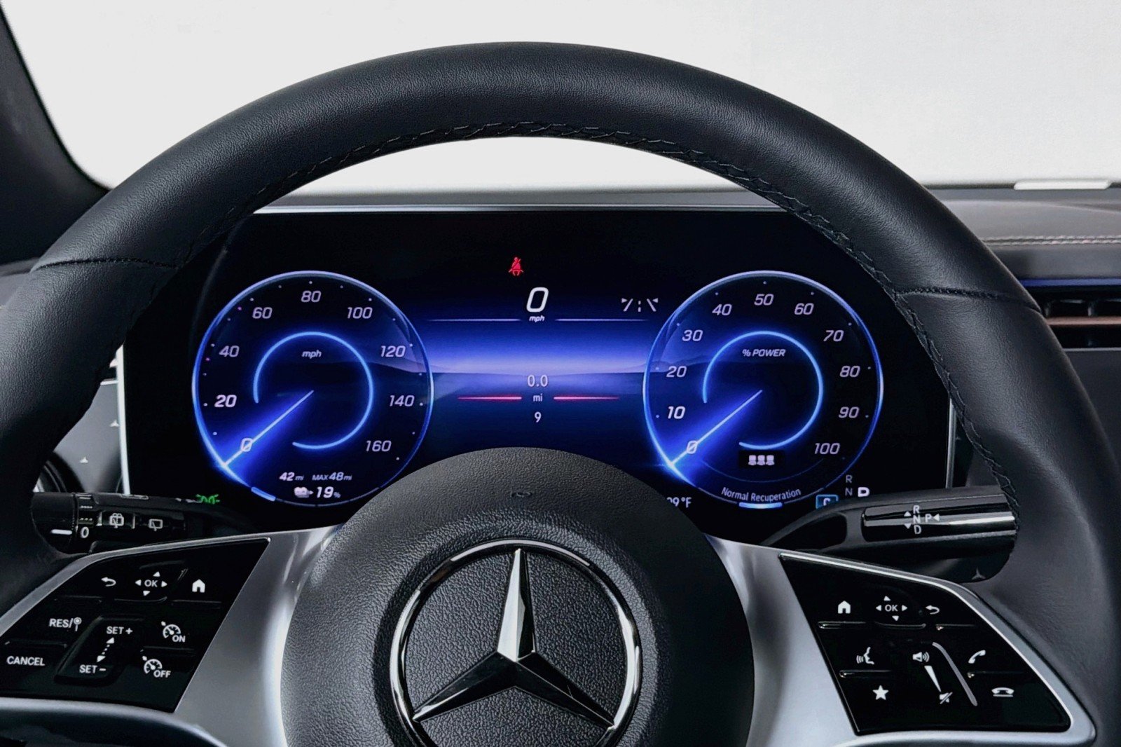 New 2027 MANUFAKTUR Alpine Grey Mercedes-Benz EQE 320+ SUV image 17