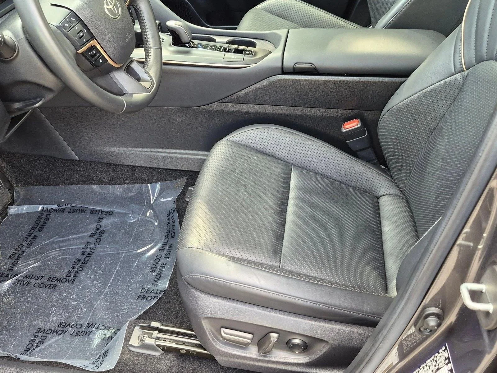 Used 2023 Magnetic Gray Metallic Toyota Limited image 14