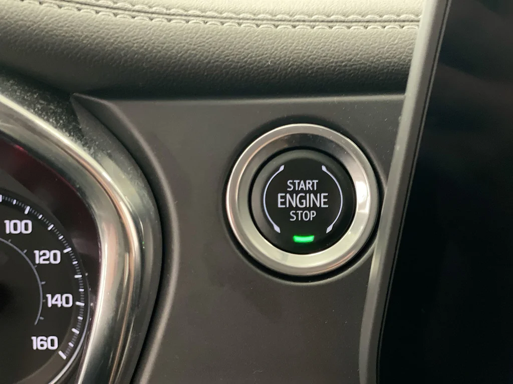 Used 2025 Black Chevrolet LT image 17