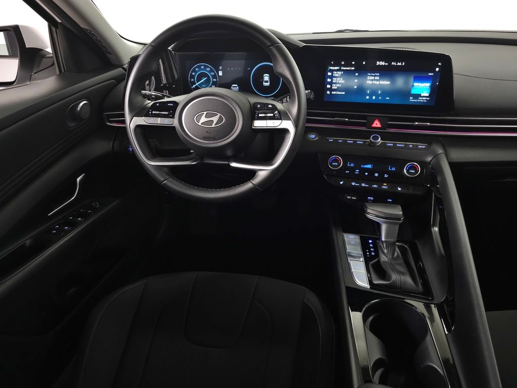 Certified Used 2025 Serenity White Hyundai SEL Convenience image 17