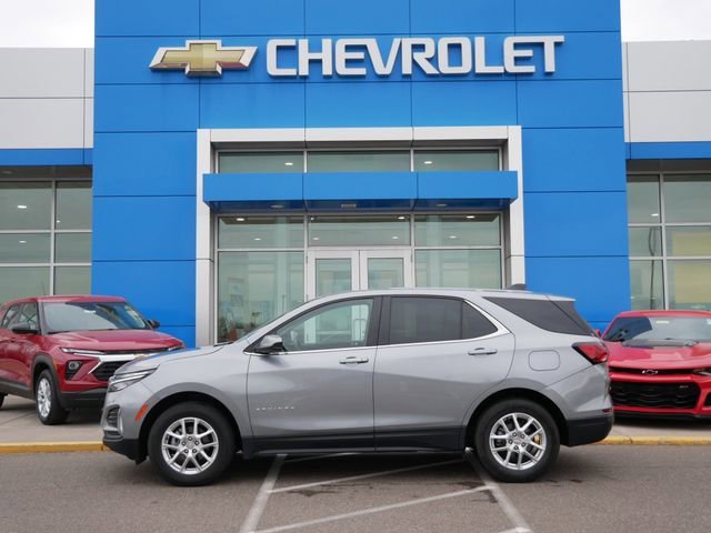 Used 2024 Chevrolet Equinox LT with VIN 3GNAXUEGXRL339269 for sale in Roseville, Minnesota