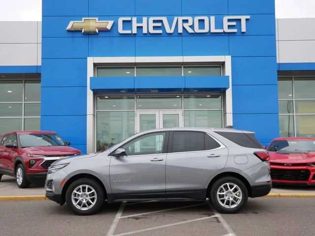 Used 2024 Chevrolet Equinox LT with VIN 3GNAXUEGXRL339269 for sale in Roseville, Minnesota