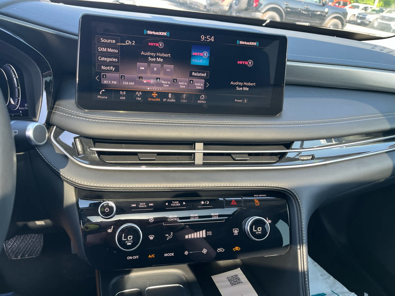 Used 2024 WH INFINITI LUXE image 6