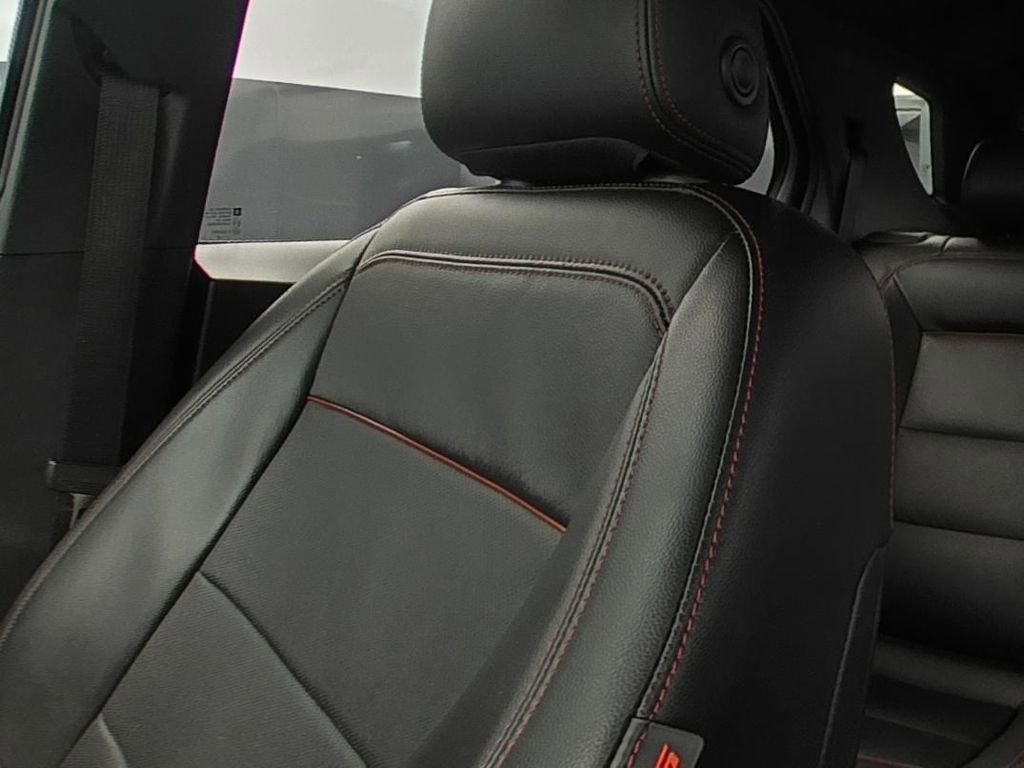 Used 2022 Iron Gray Metallic Chevrolet RS image 9