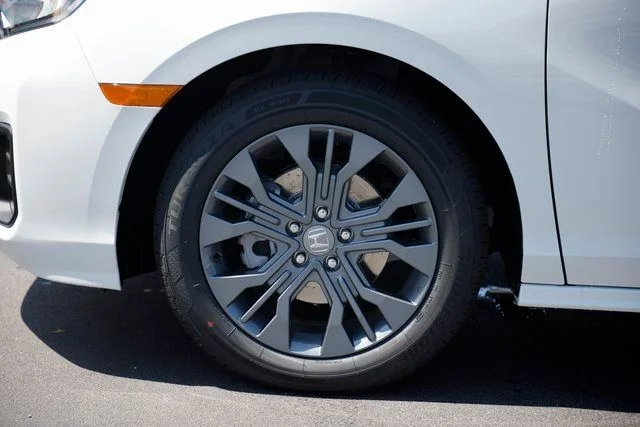 New 2026 Platinum White Pearl Honda Touring image 6