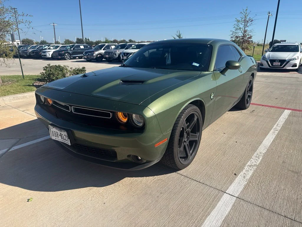 2019 Dodge Challenger SXT Plus