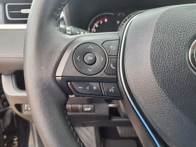 Used 2025 Black Toyota XLE Premium image 17