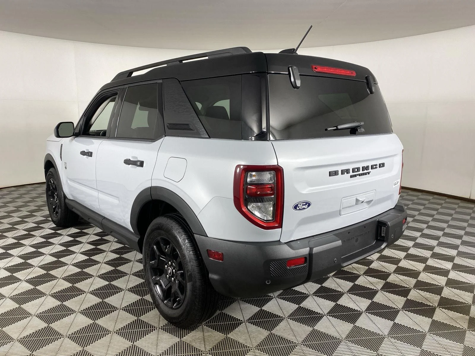 New 2026 Space White Metallic Ford Big Bend® image 5
