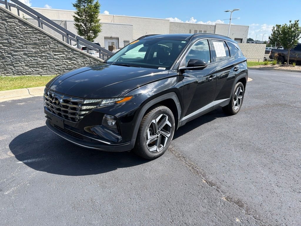 Used 2024 Black Hyundai Limited image 3