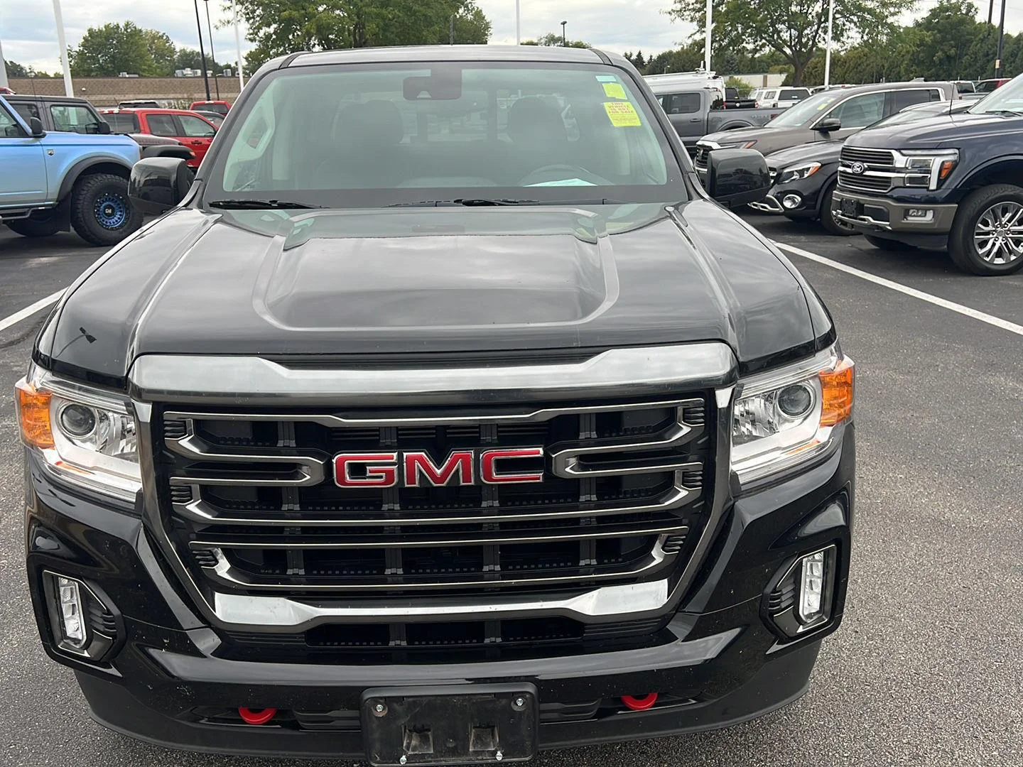 Used 2021 Onyx Black GMC 4WD AT4 w/Cloth image 14