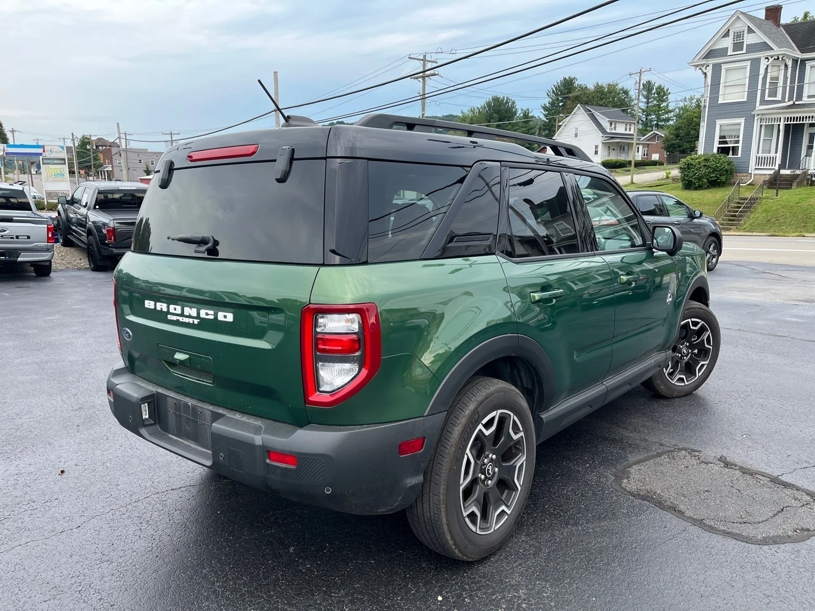 Used 2025 Eruption Green Metallic Ford Outer Banks image 6