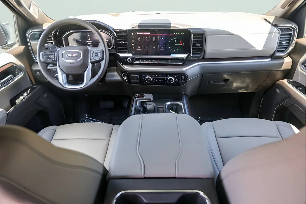 Used 2026 Glacier White Tricoat GMC SLT image 29