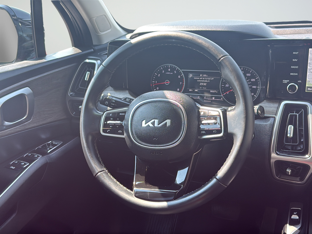 Used 2023 Black Kia X-Line S image 42
