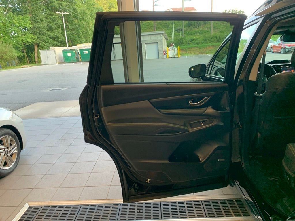 Used 2023 Black Subaru Onyx Edition image 14