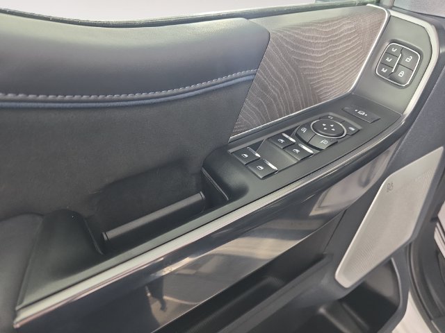 Used 2025 White Ford Platinum image 8