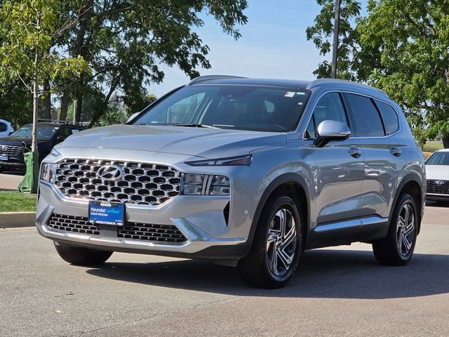 Used 2023 Silver Hyundai SEL image 3
