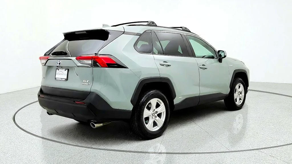 Used 2021 Lunar Rock Toyota Hybrid XLE AWD w/ Weather Package image 5