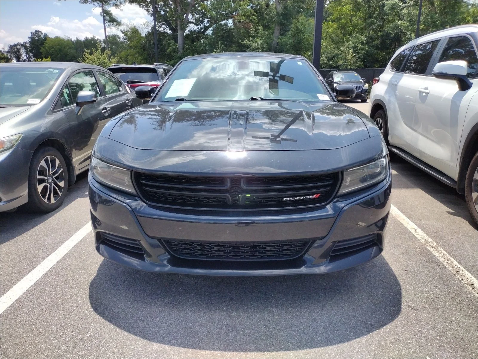 Used 2023 Black Dodge SXT image 1