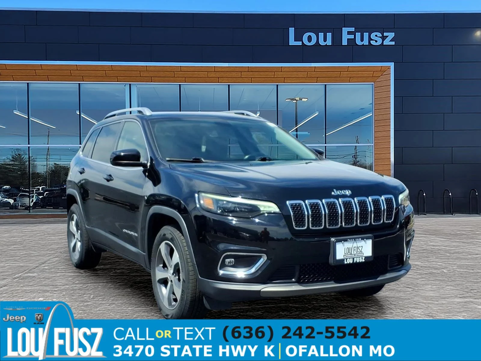 Used 2020 Diamond Black Crystal Pearlcoat Jeep Limited image 1