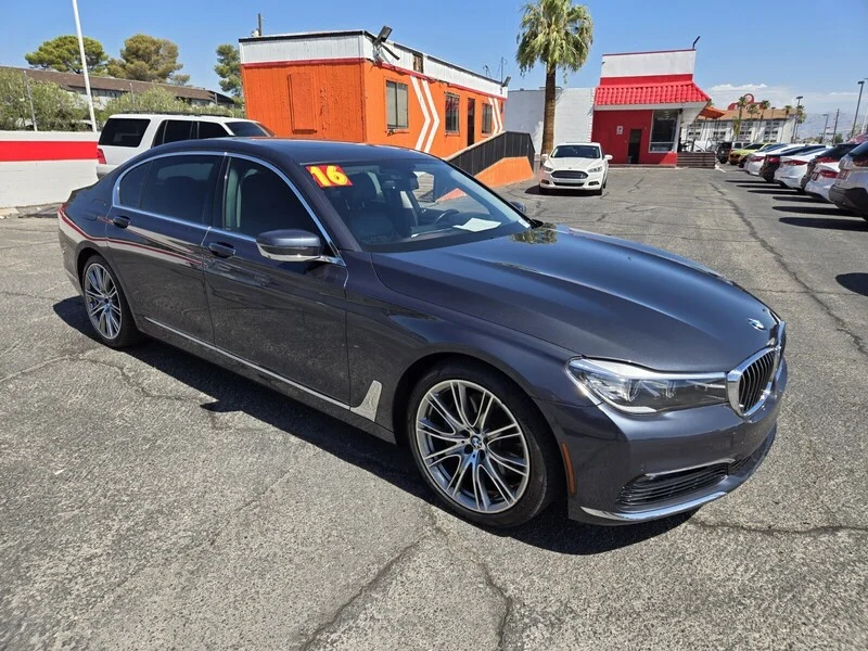 Used 2016 Gray BMW 740i image 4