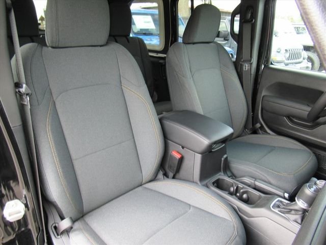 New 2026 Black Clear-Coat Exterior Paint Jeep Sport S image 9