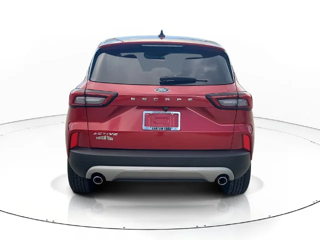Used 2025 Red Ford Active image 6