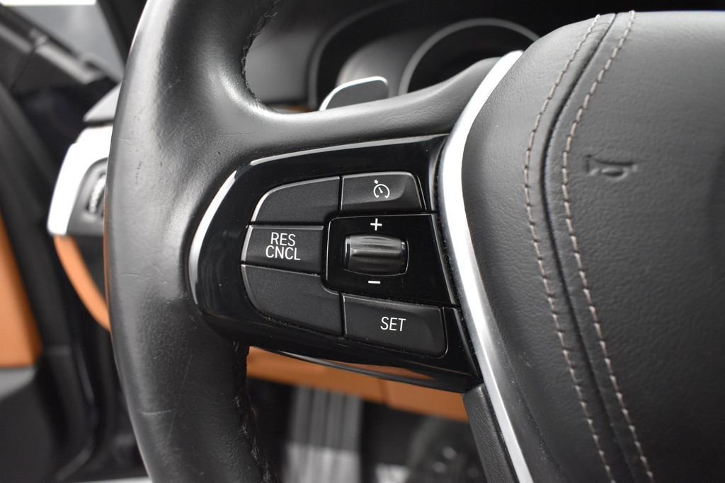 Used 2018 Blue BMW 530i xDrive image 6