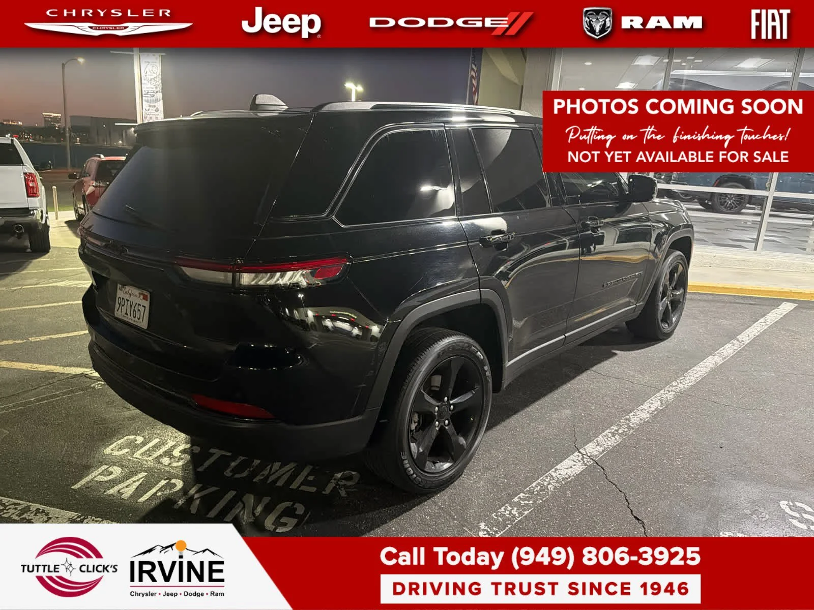 Used 2024 Diamond Black Crystal Pearlcoat Jeep Altitude X image 6