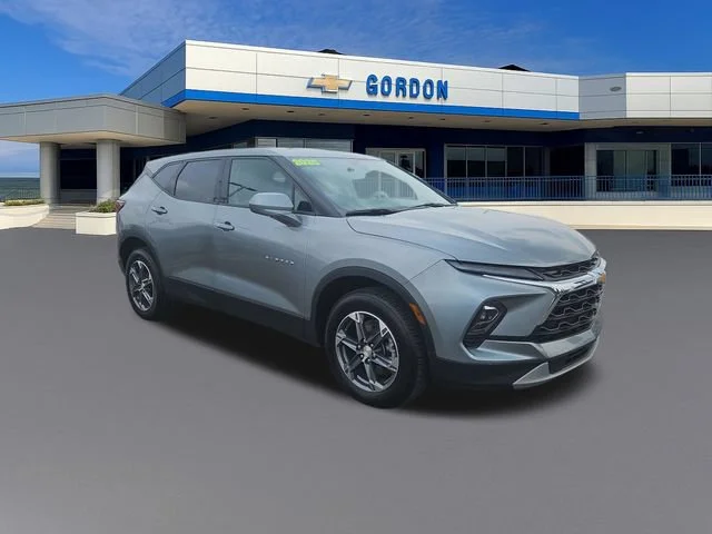 Used 2025 Sterling Gray Metallic Chevrolet 2LT image 7
