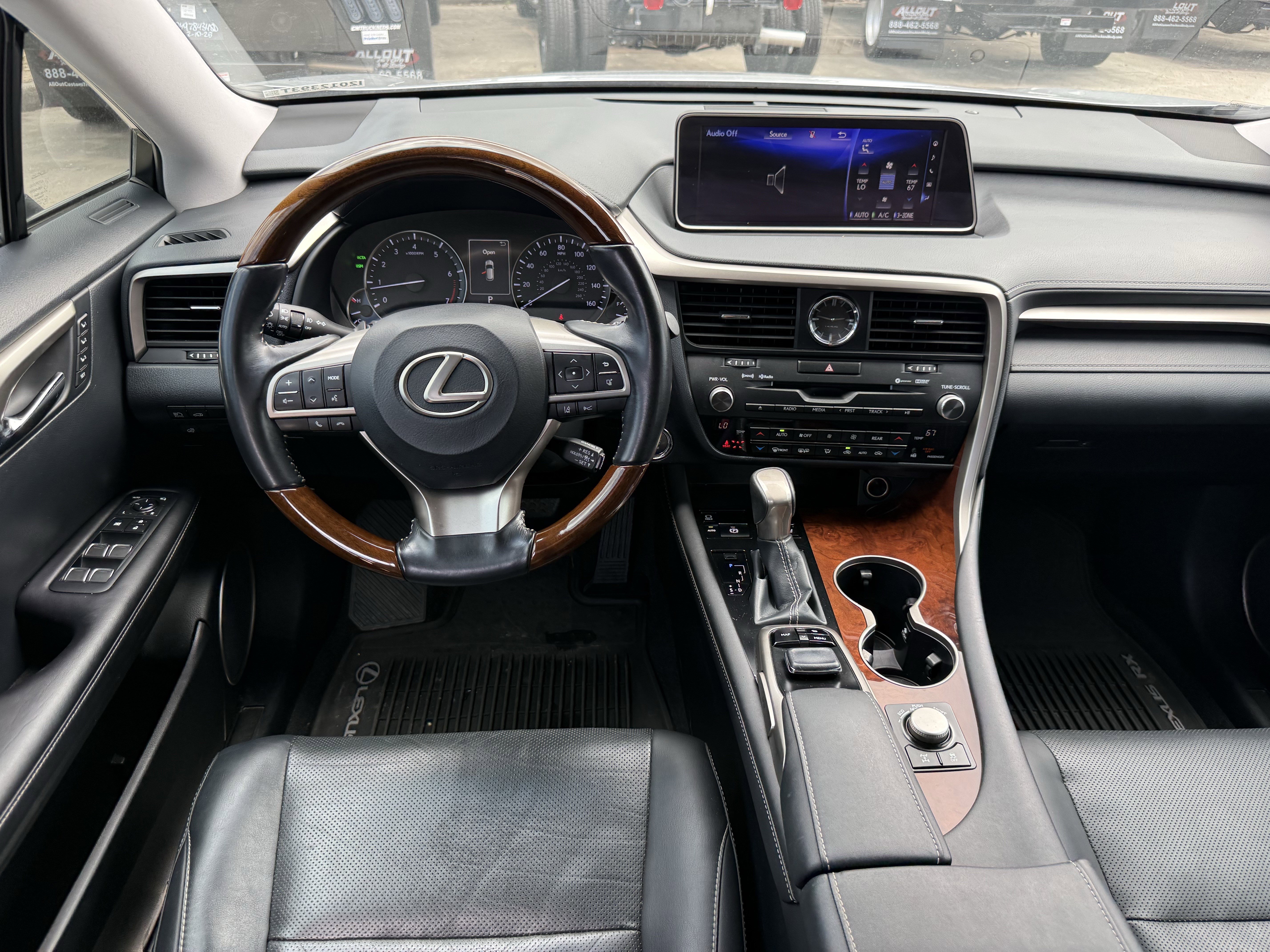 Used 2018 Silver Lexus RX 350L Premium image 13