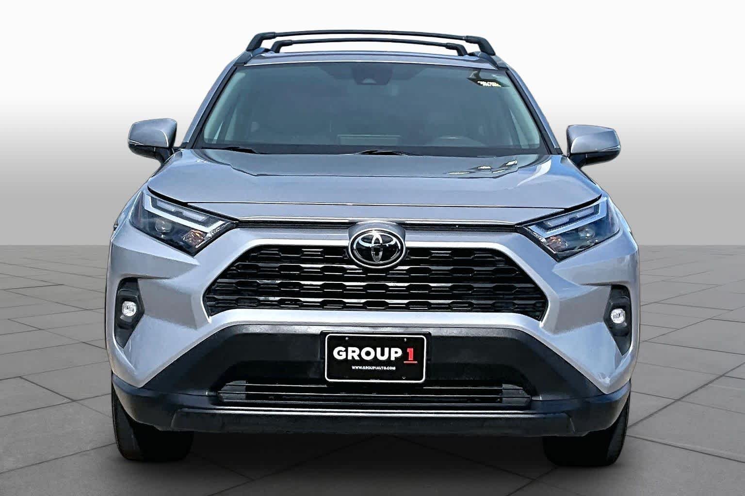 Used 2024 Silver Sky Metallic Toyota XLE Premium image 4