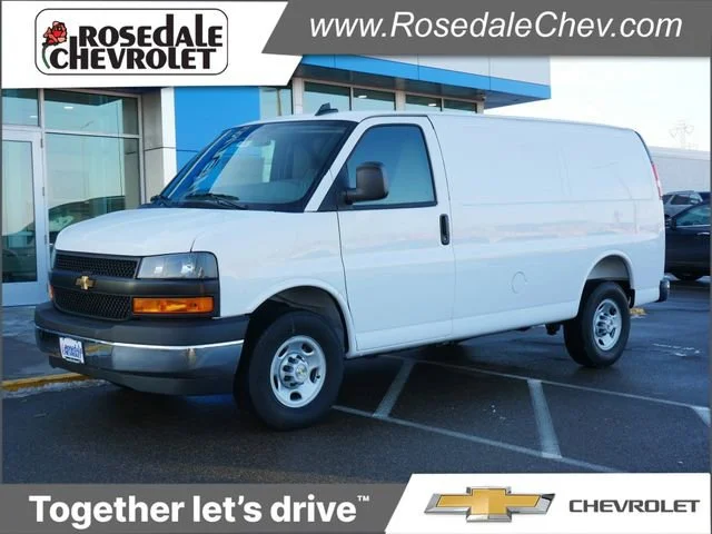 2025 Chevrolet Express 3500 Work Van HD's photo