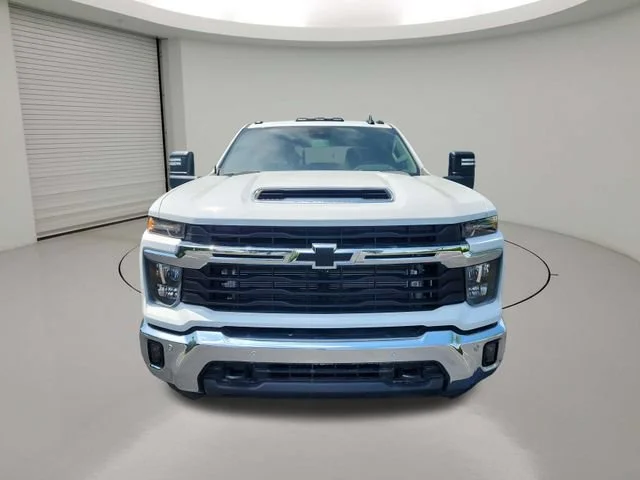 New 2026 Summit White Chevrolet LT DRW image 2