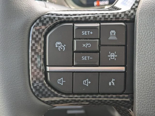 New 2026 Star White Metallic Tri-Coat Ford F-250® Lariat® image 40