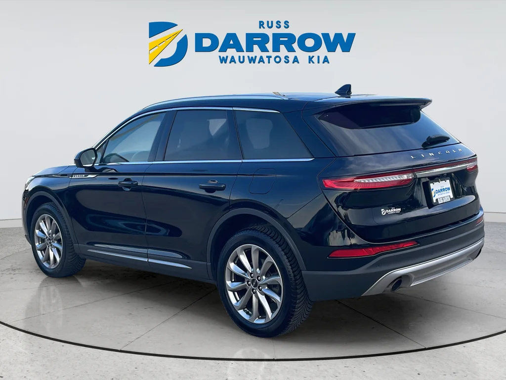 Used 2022 Black Lincoln Standard image 3