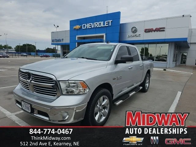 2016 RAM 1500 Big Horn 4x4 Crew Cab 5'7's photo