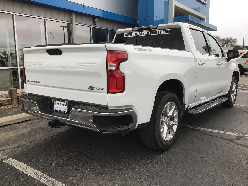Used 2021 SUMMIT WHITE Chevrolet LTZ image 5